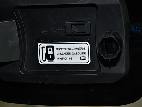 2025�� 2.0T ������