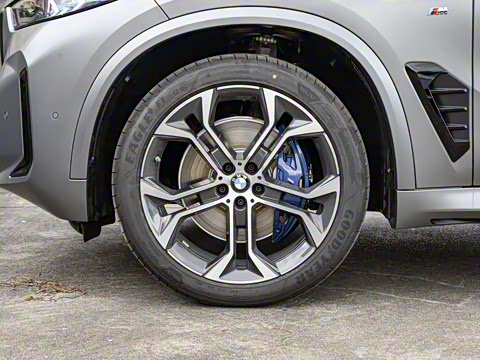 2025�� xDrive 40Li ������M�˶���ҹ��װ