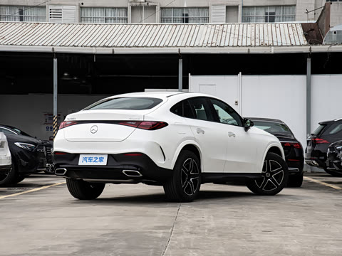 2026�� �Ŀ� GLC 260 4MATIC ����SUV
