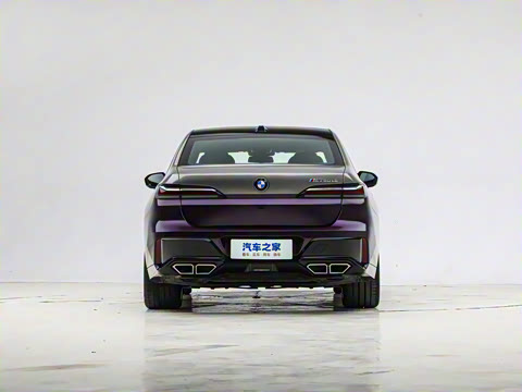 2023�� M760Le xDrive