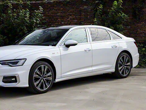 2026 45 TFSI quattro ѡ