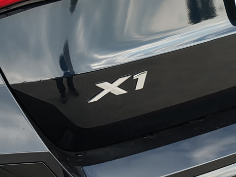 2025�� xDrive25Li M�˶���ҹ��װ