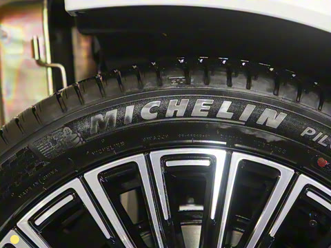 2025�� ����Ultra+����������