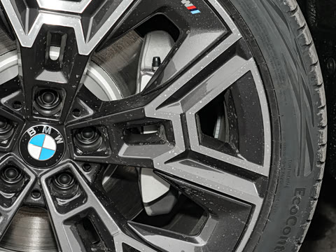 2026�� �Ŀ� 530Li ������ M�˶���װ