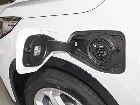 2025�� eDrive25L X�����װ