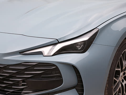 2026�� 2.0T 405 AT������