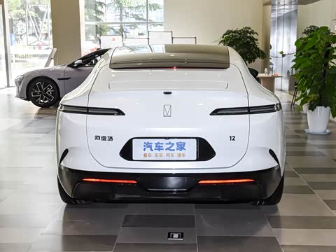 2025�� �Ŀ� Max���̰�