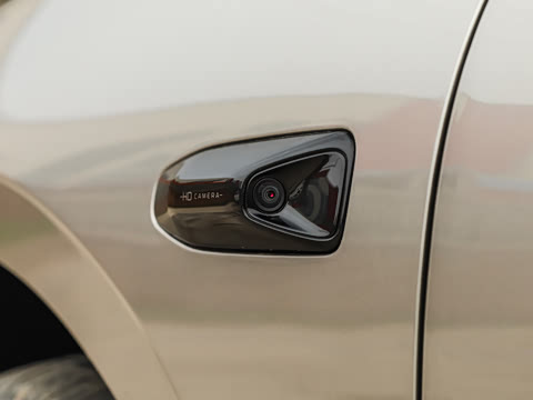 2026�� 225km EM-i Զ�����ǺӰ�