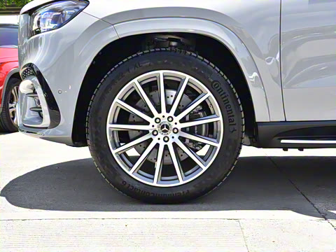 2025�� GLS 450 4MATIC ������