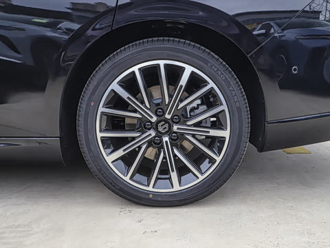 2025�� 550������