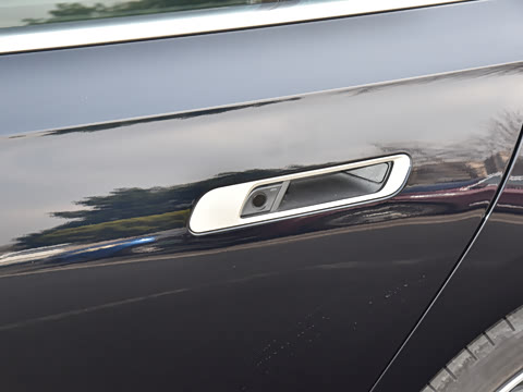 2026�� 740Li ������ M�˶���װ