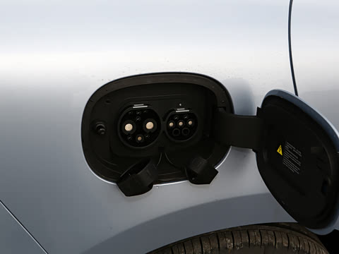 2025�� EV 545KM��Խ��