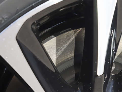 2026�� 1.8L ˫�� ��Ӣ��