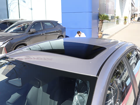 2026�� 1.8L ˫�� ��Ӣ��