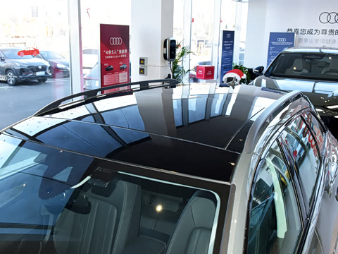 2025�� allroad quattro 55 TFSI ��̽�ռ�