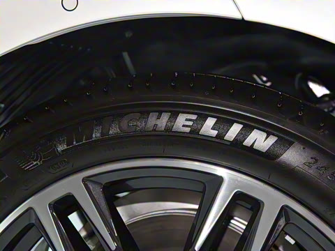 2026�� 525Li M�˶���װ