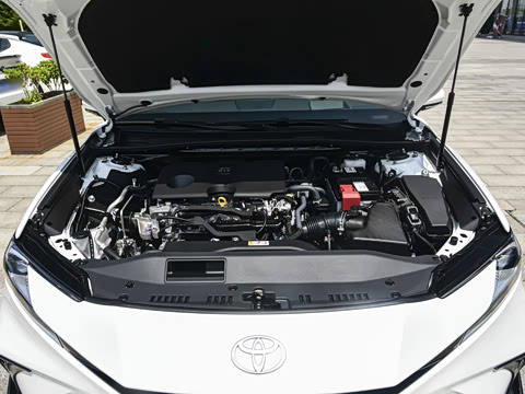 2027�� 2.0S �˶���
