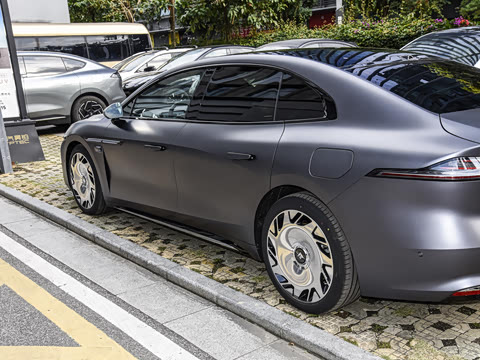 2025�� ������