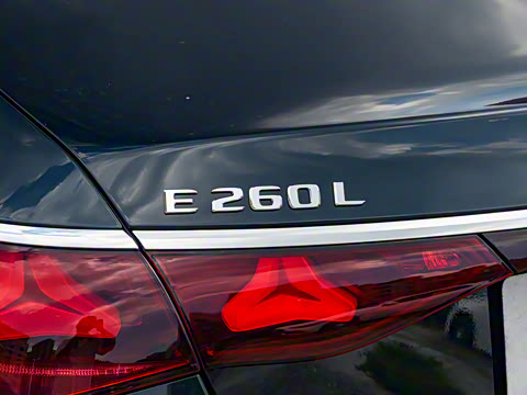 2025�� �Ŀ� E 260 L