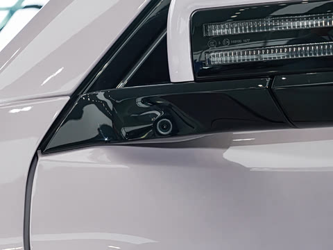 2025�� 501KM ����Ultra��