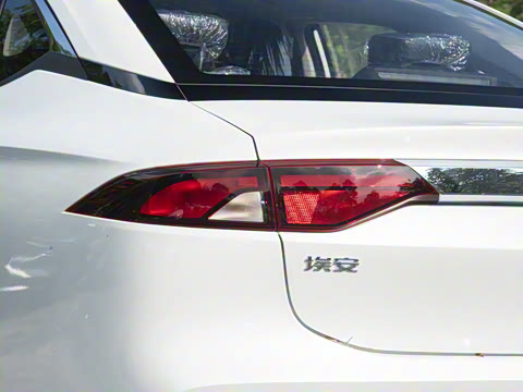 2026�� �� ���е�ض��İ�