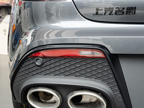 2026�� 2.0T Trophy+ �����˶���