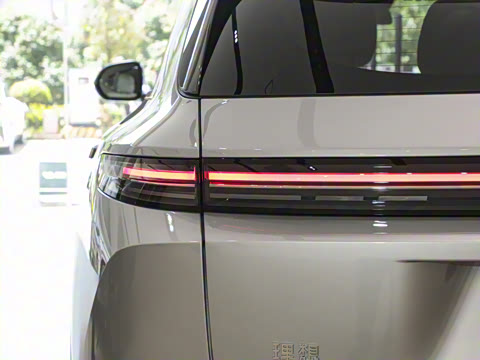 2025�� Pro ���ܻ��°�