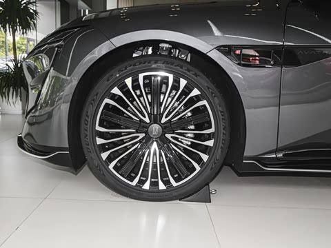 2025�� �Ŀ� Max�����