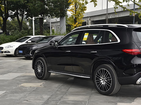 2026�� GLC 300 L 4MATIC ������