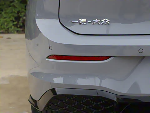 2026�� 300TSI R-Line