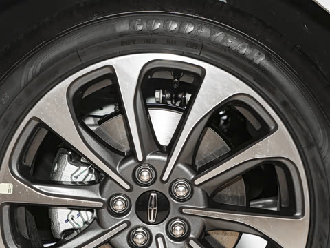 2025�� 2.0T ���ð�