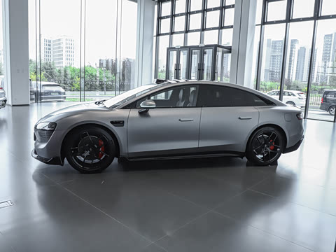 2026�� Ultra (896�߼����״