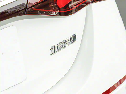 2024�� E 350 e L ���ʽ��϶����γ�