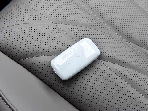 2026�� 225km EM-i Զ�����ǺӰ�