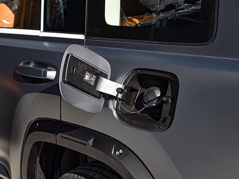 2025�� 2.0T 4WD Pro