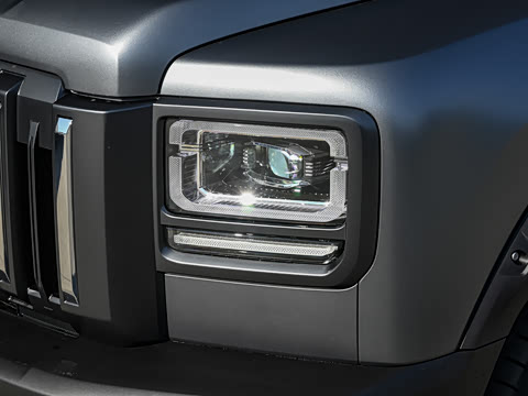 2025�� 2.0T 4WD Pro