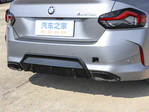 2025�� M240i xDrive