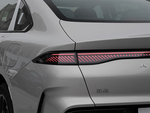 2026�� 560MAX