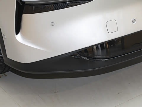 2026�� ���� 702 Max �콢��