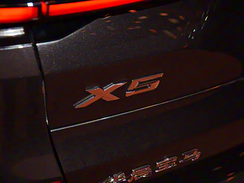 2025�� xDrive 40Li ������M�˶���ҹ��װ