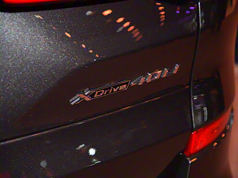 2025�� xDrive 40Li ������M�˶���ҹ��װ