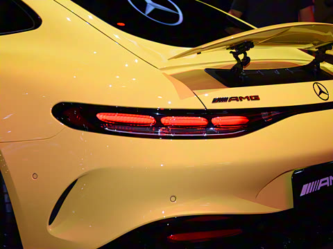 2025�� AMG GT 63 4MATIC+