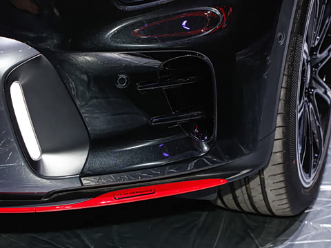 2025�� BRABUS ���ܰ�