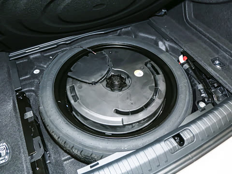 2025�� 45 TFSI quattro ������