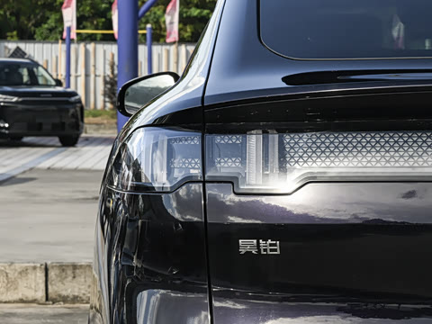 2026�� ���� 660 Max