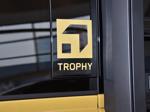 2026�� 110 3.0T P400 TROPHY������