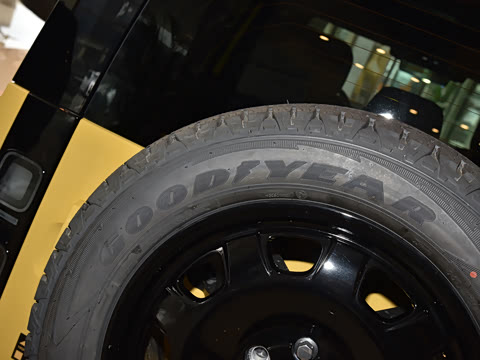 2026�� 110 3.0T P400 TROPHY������