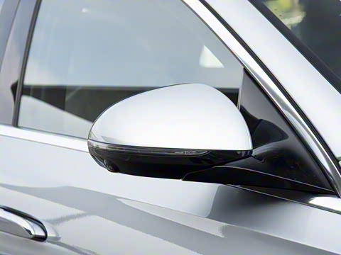 2026�� E 300 L ������