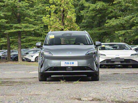 2025�� Plus 610 ������