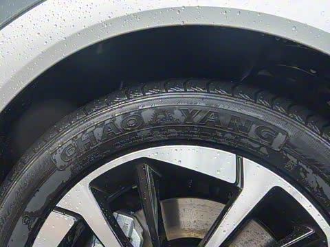 2025�� Plus 610 ������